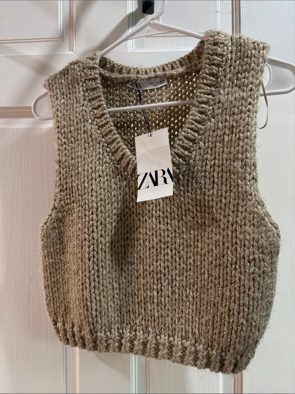 NWT Zara Gold Metallic Shimmer Chunky Knit Sweater Vest Crop Top V-Neck Size L